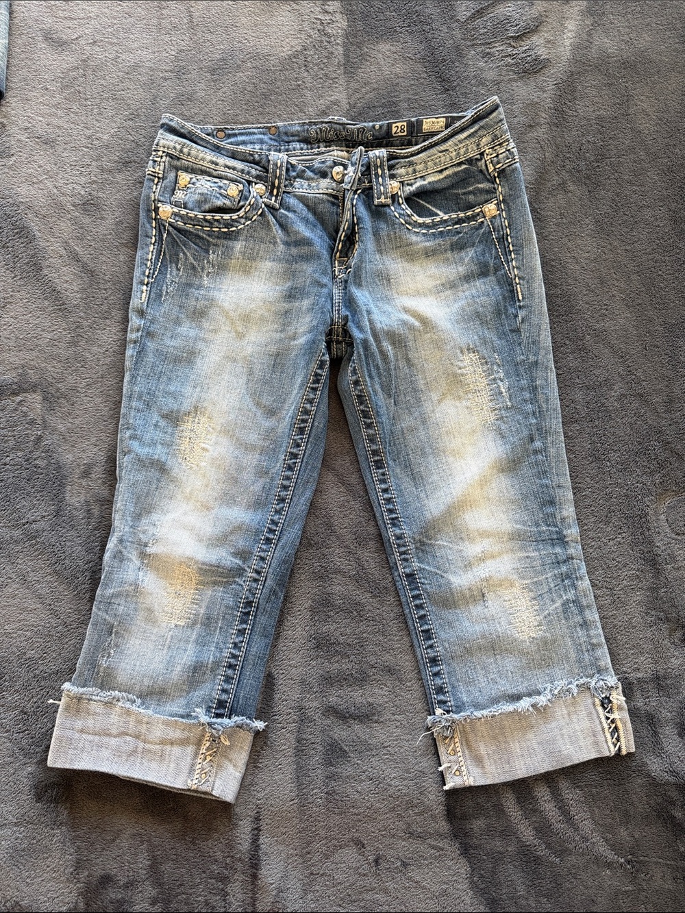 Miss Me Easy Capri Light Blue Distressed Cropped Jeans